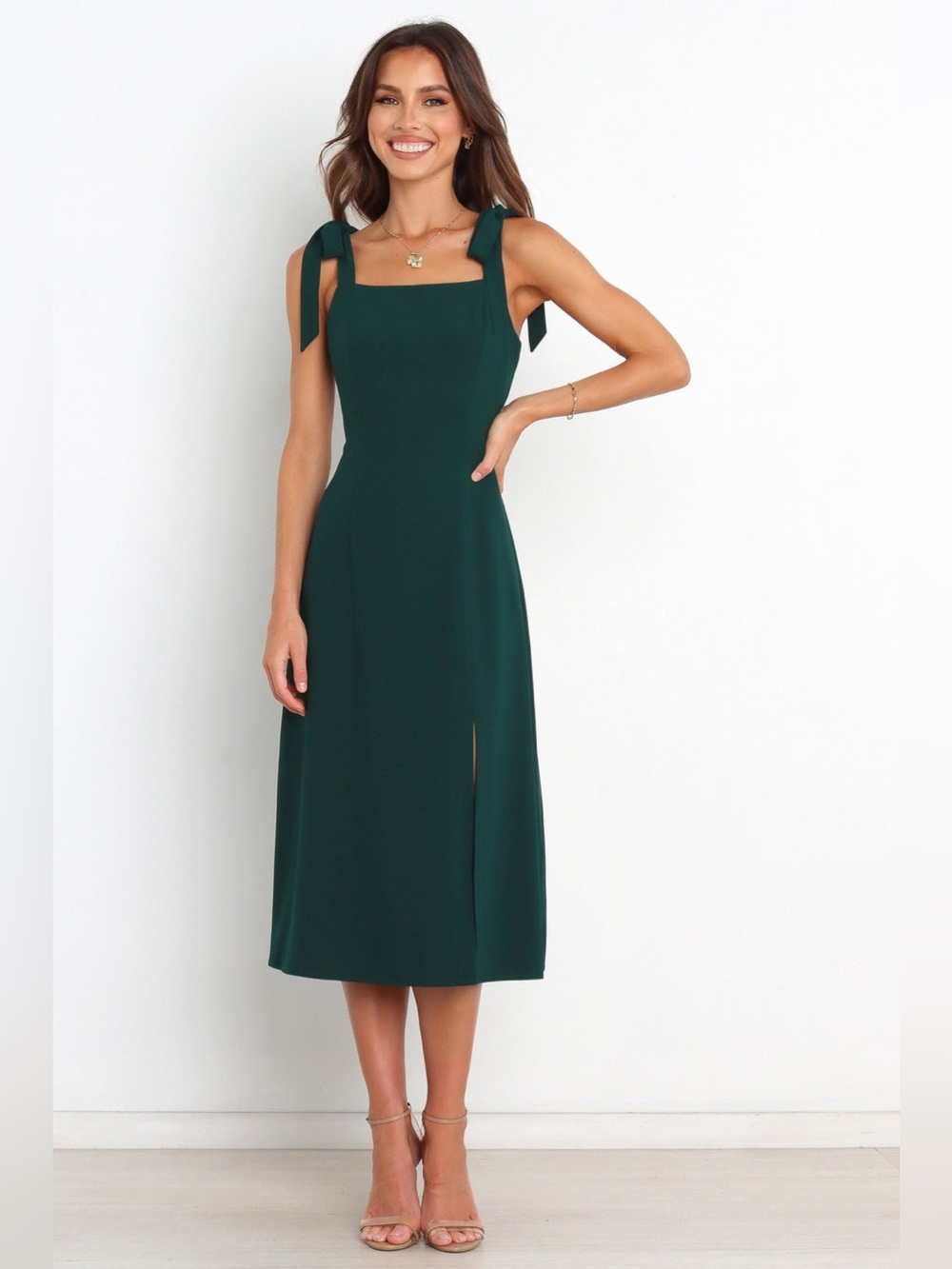 NEW Petal & Pup ‘Laurel Dress’ mid length, green - Picture 10 of 11